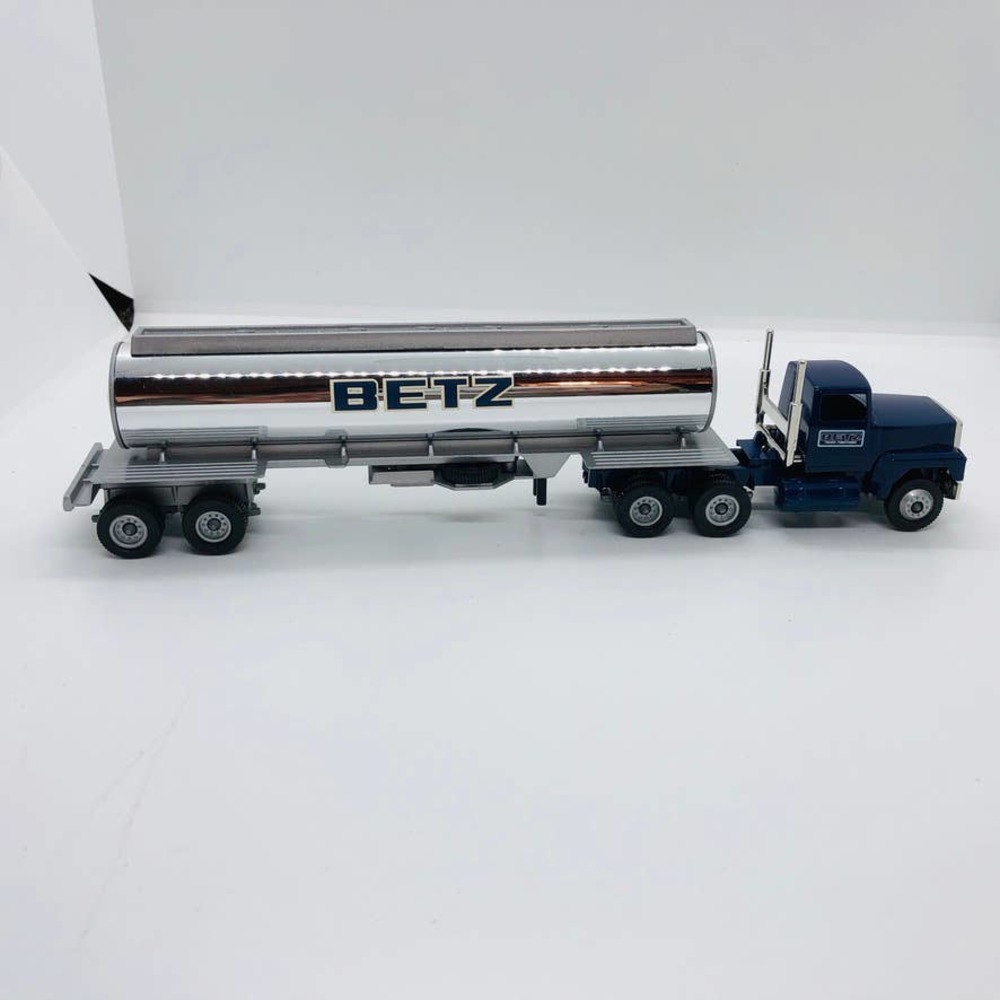 WINROSS TRUCK MIB BETZ TANKER FORD TRACTOR